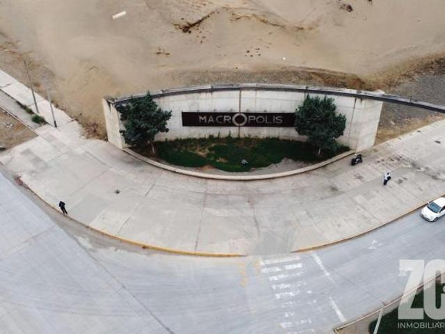 En venta terreno de más de 2000 m2 en Macropolis