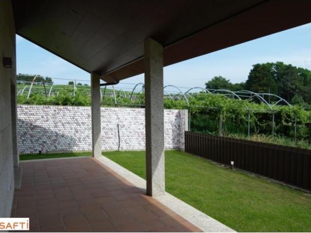 Casa en venta en Vilariño, O Salnés