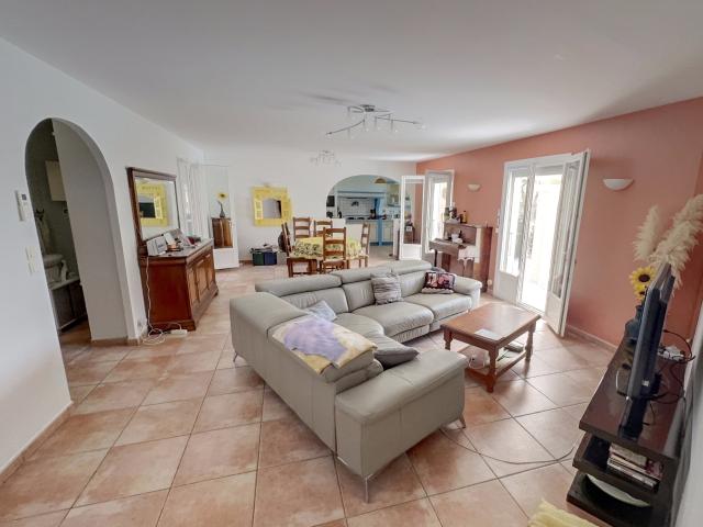 Villa vente à Les Rivals, Lagardiolle