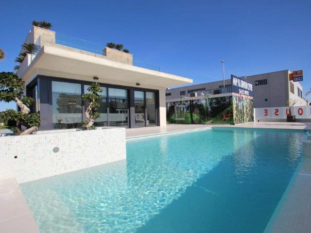 Casa en venta en Las Escalericas, San Miguel De Salinas