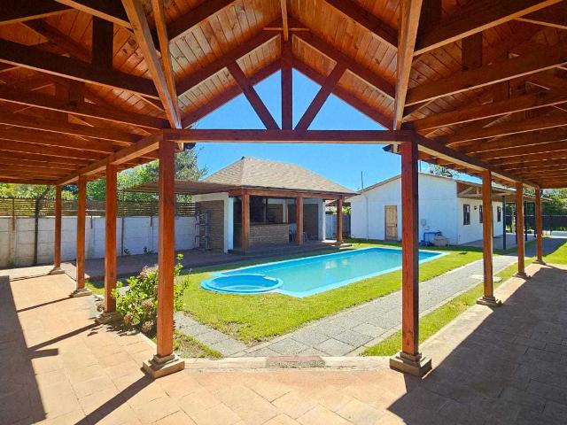 Casa en venta en Yerbas Buenas, Maule