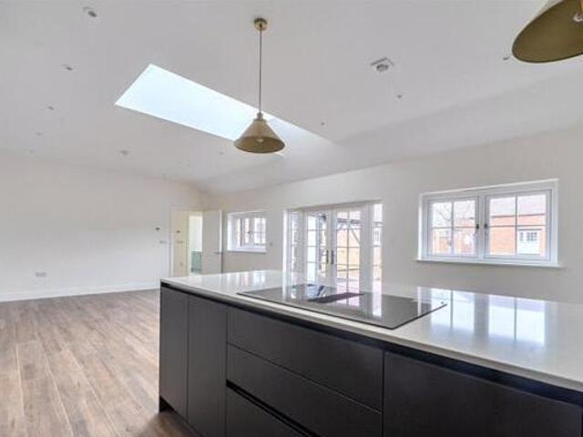 House for rent in Wash Common, Enborne