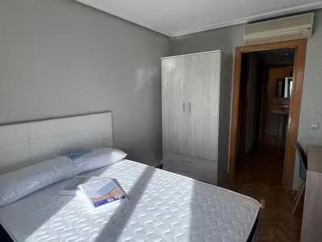 Casa en alquiler en Costillares, Madrid