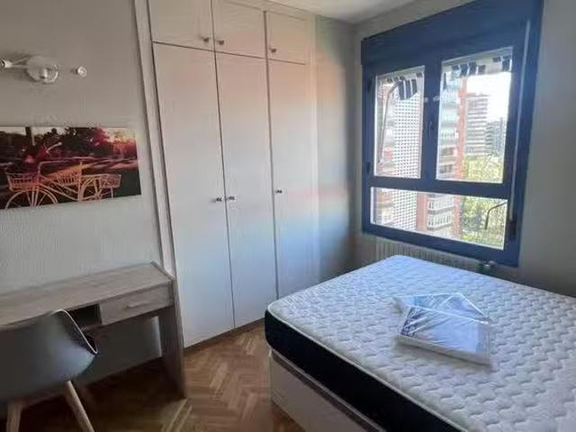 Casa en alquiler en Costillares, Madrid