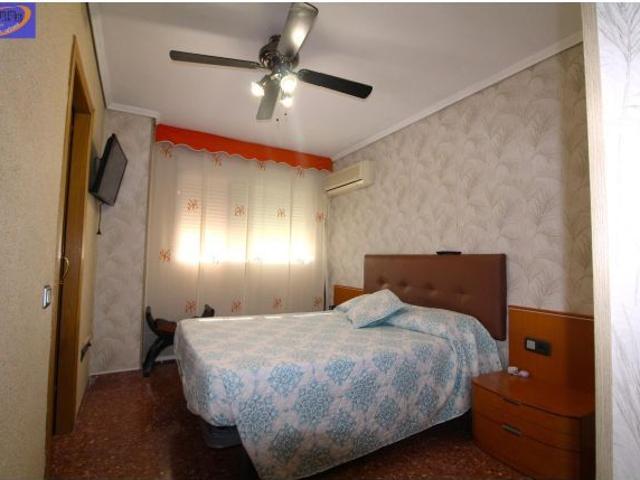 Piso en venta en Barri del Crist, l'Horta Sud