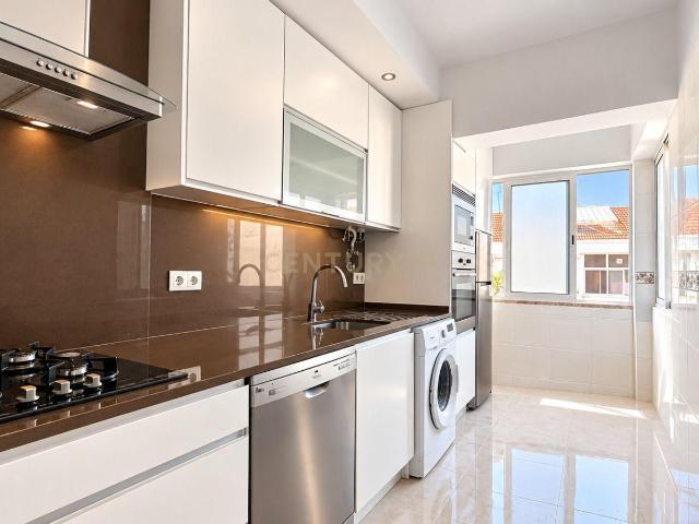 Apartamento alugar em Torcatas, Almada