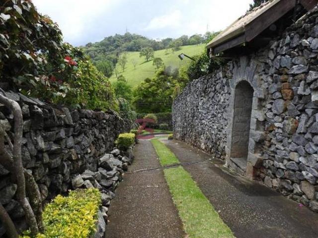 Casa venda em Região Imediata de Taubaté-Pindamonhangaba, Região Metropolitana do Vale do Paraíba e Litoral Norte