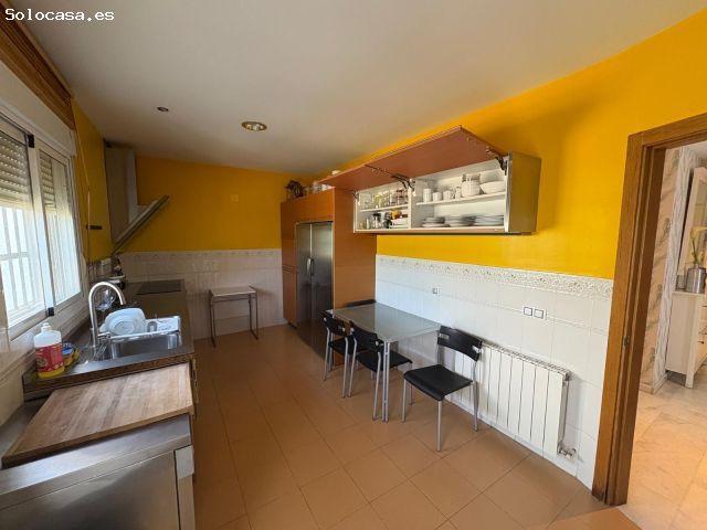 Casa en venta en Sanlúcar La Mayor, Andalucía