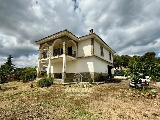 Casa en venta en Almodóvar Del Río, Andalucía