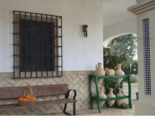 Casa en venta en El Coronil, Andalucía