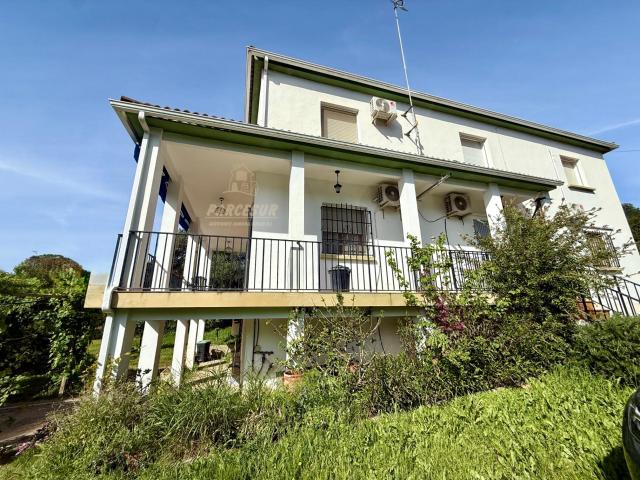 Chalet en venta en Almodóvar Del Río, Andalucía