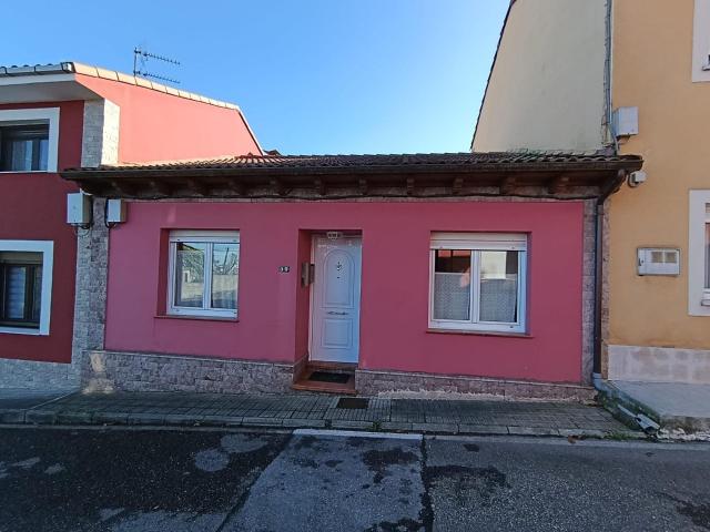 Casa en venta en La Magdalena, Avilés