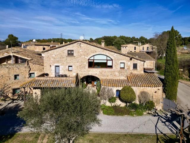 Casa en venta en Saus, Girona