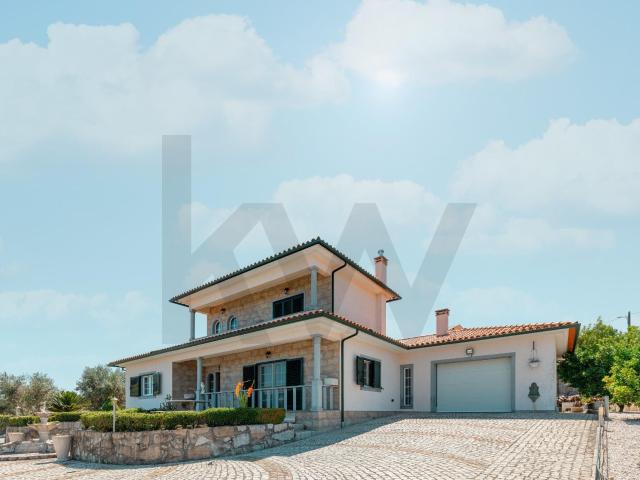 Casa venda em Mourilhe, Viseu