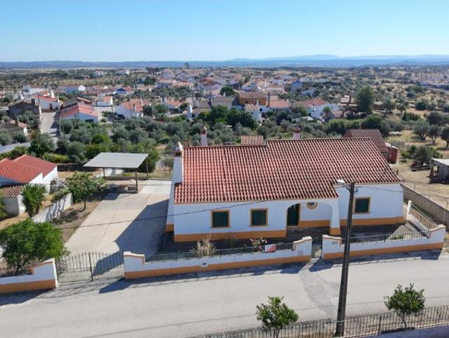 Casa venda em Capelins (Santo António), Évora