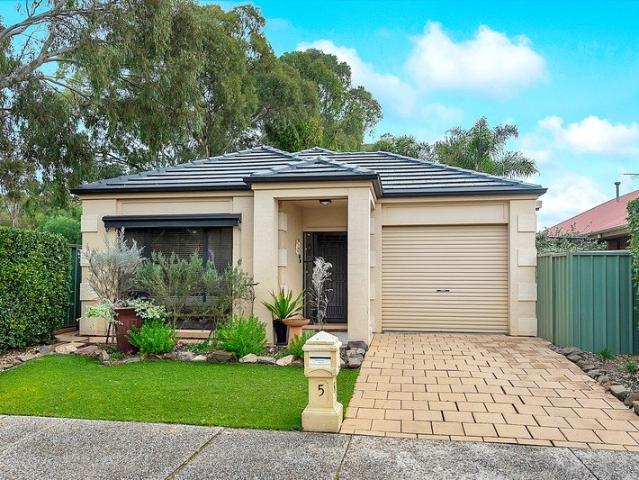 Villa for sale in Horseshoe Creek, South Australia