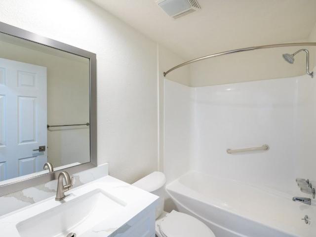 Apartment for rent in Newbury Park, California