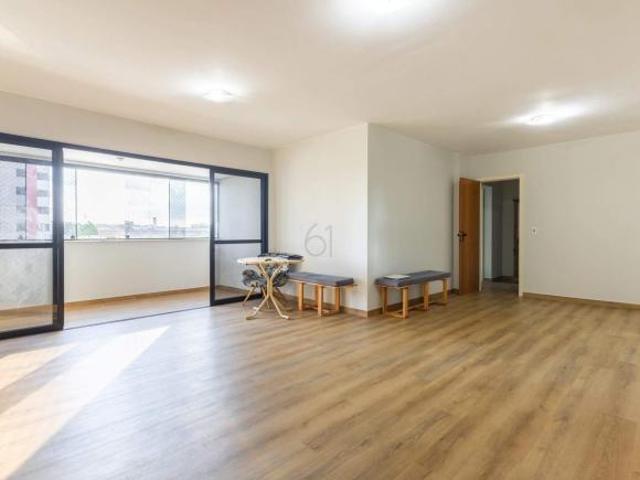 Apartamento venda em Região Geográfica Imediata do Distrito Federal, Região Integrada de Desenvolvimento do Distrito Federal e Entorno