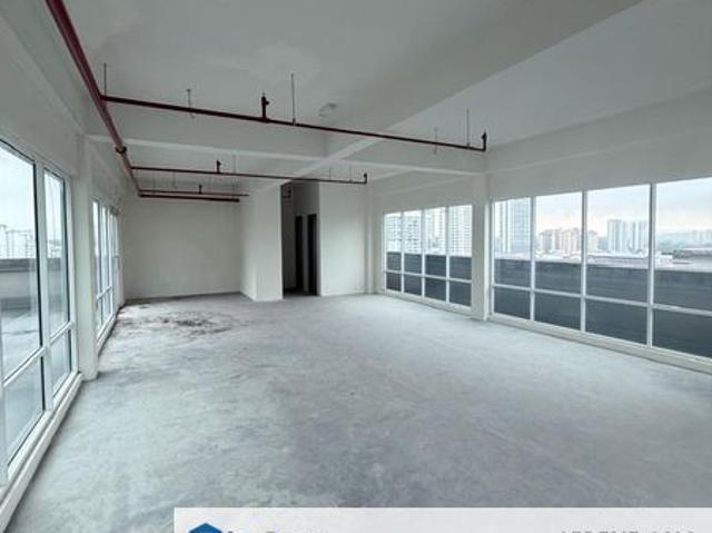 Shop for sale in Petaling, Damansara Damai
