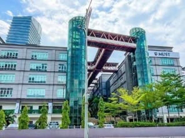 Shop for sale in Petaling, Damansara Damai