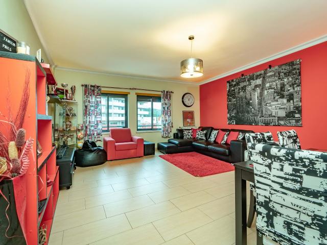 Apartamento venda em Vialonga, Lisboa