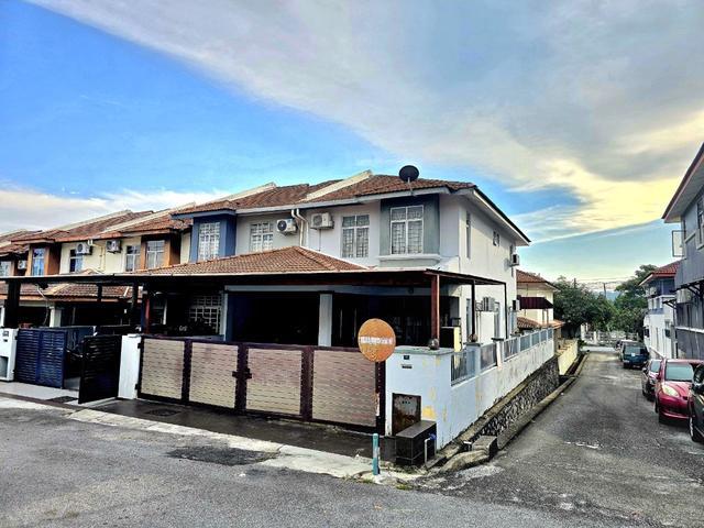 Terraced House for sale in Tanjong Sepat, Selangor