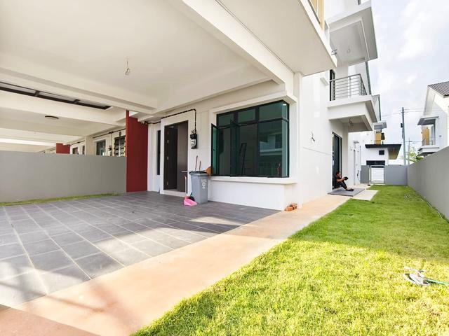 Terraced House for sale in Gedong