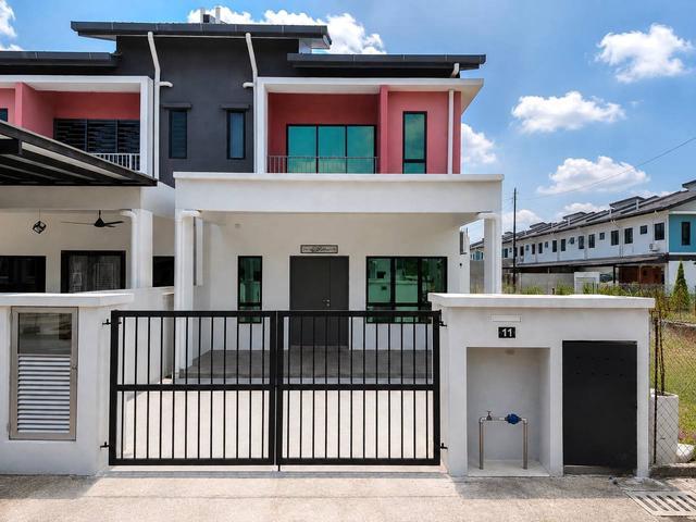 Terraced House for sale in Tanjong Sepat, Selangor