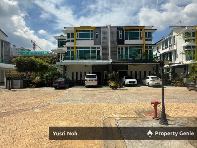 Residential House for sale in Country Heights Damansara, Kuala Lumpur