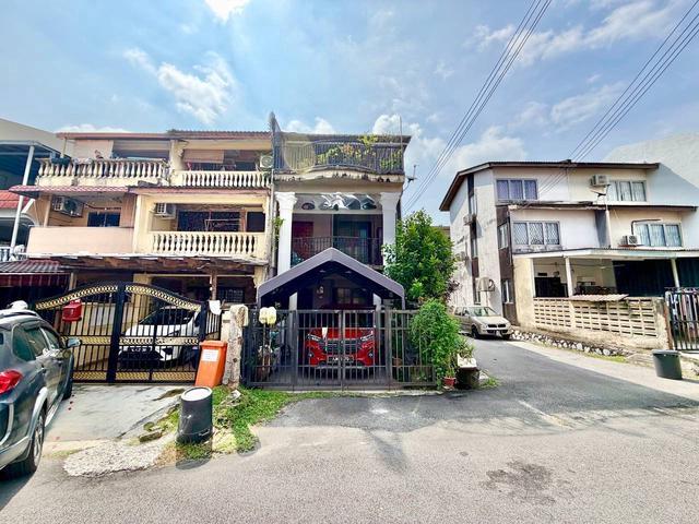 Terraced House for sale in Langat, Selangor