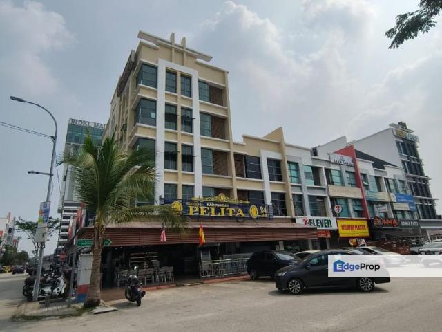 Shop for sale in Petaling, Alam Impian