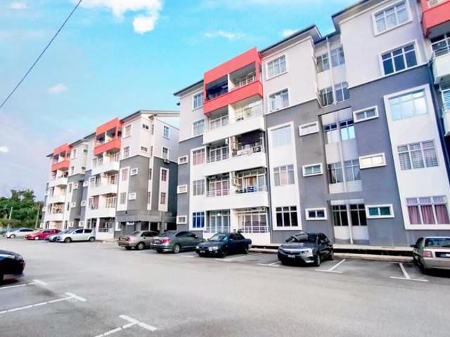 Apartment for sale in Tanjong Sepat, Selangor