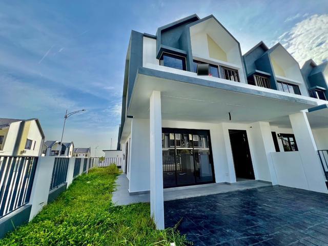 Terraced House for sale in Tanjong Sepat, Selangor