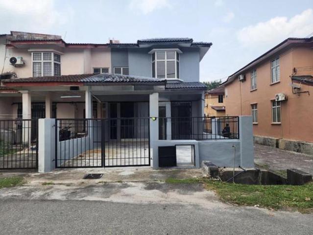 Terraced House for sale in Tanjong Sepat, Selangor