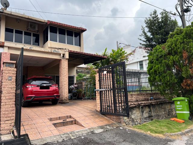 Terraced House for sale in Country Heights Damansara, Kuala Lumpur