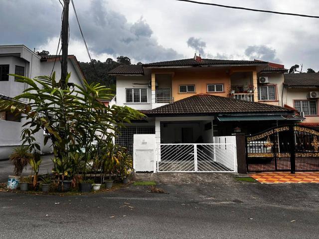 Terraced House for sale in Langat, Selangor