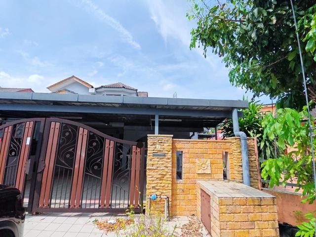 Terraced House for sale in Petaling, Alam Impian