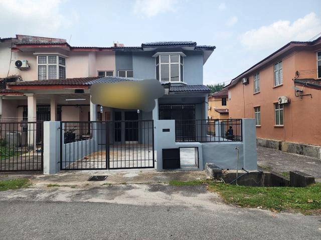Terraced House for sale in Tanjong Sepat, Selangor