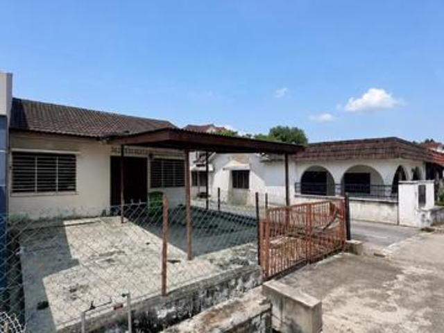 Terraced House for sale in Country Heights Damansara, Kuala Lumpur