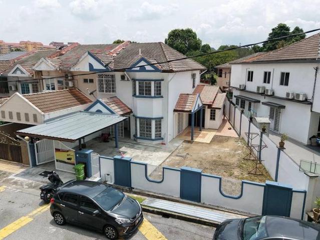 Terraced House for rent in Country Heights Damansara, Kuala Lumpur