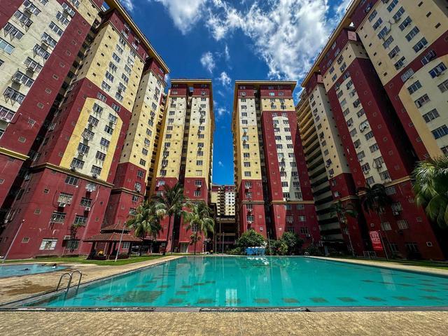 Apartment for sale in Petaling, Damansara Damai