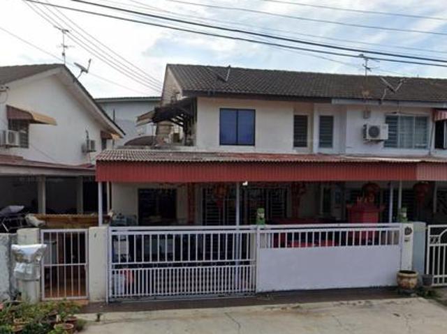 Terraced House for sale in Malaka