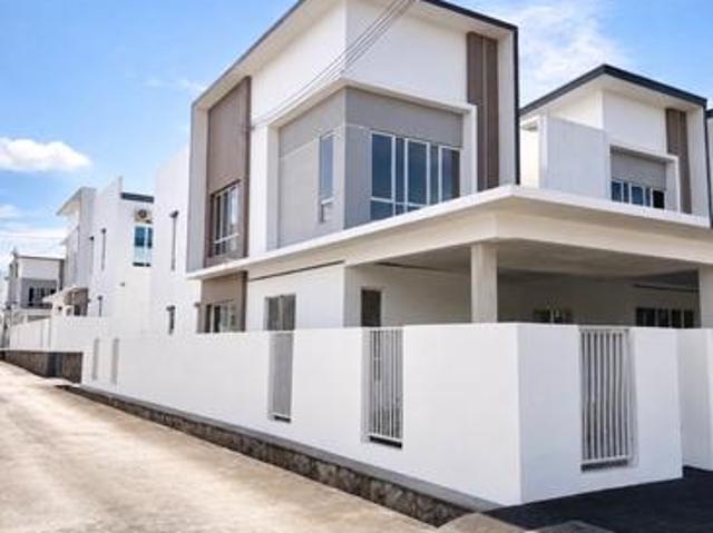 Terraced House for sale in Sendayan Village, Negeri Sembilan