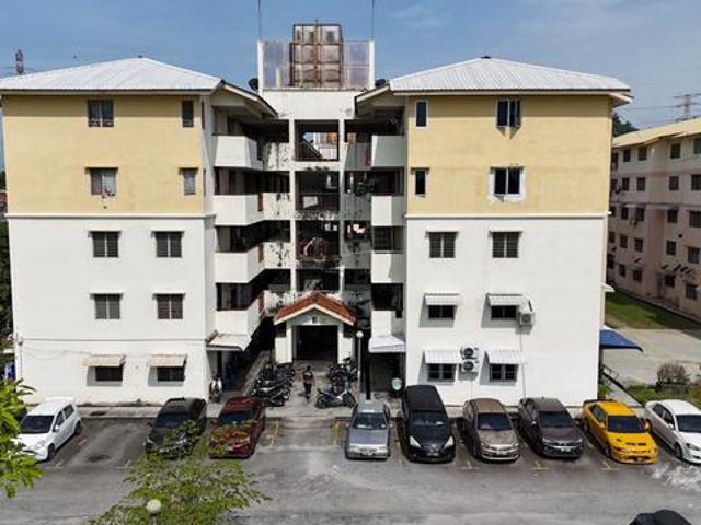 Flat for sale in Wellesley, Penang