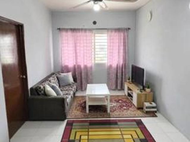 Flat for sale in Petaling, Subang Jaya