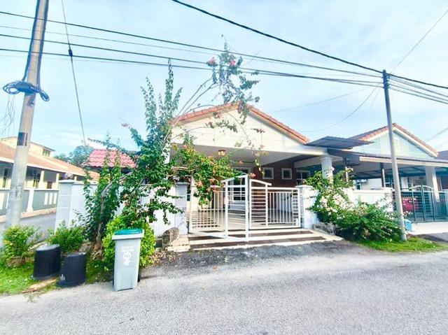 Residential House for sale in Durian Tunggal, Malaka
