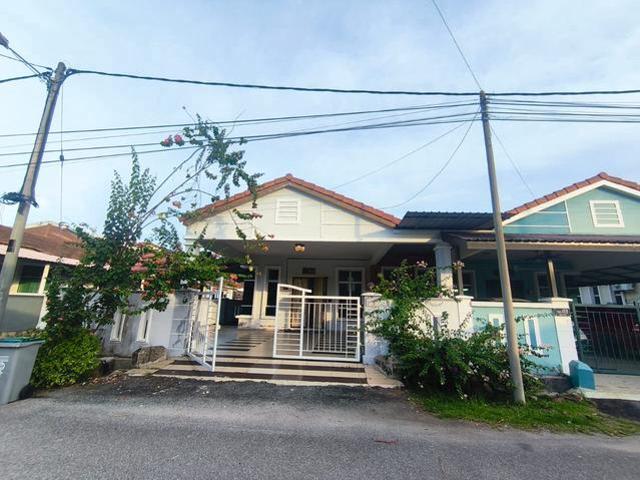 Residential House for sale in Durian Tunggal, Malaka