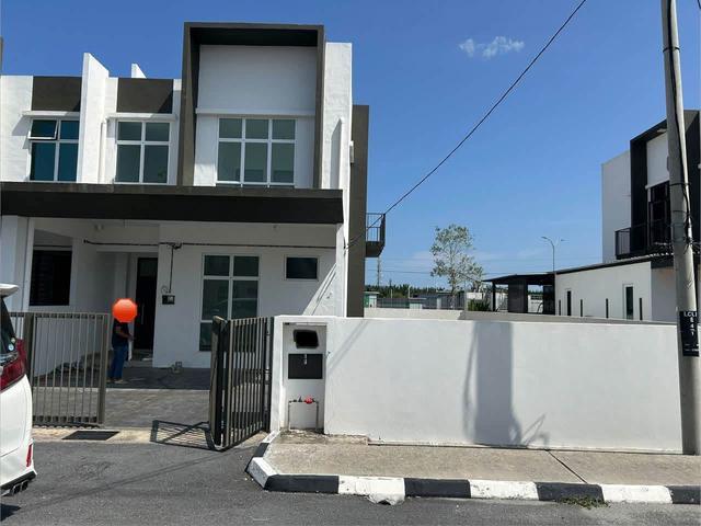 Terraced House for sale in Lunas, Kedah