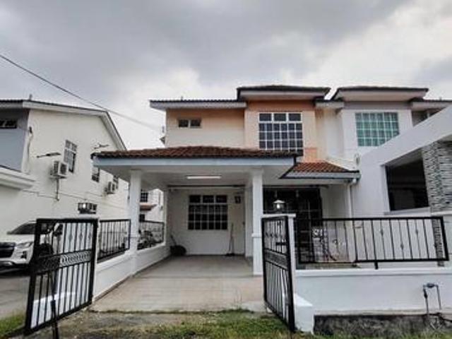 Terraced House for sale in Malaka