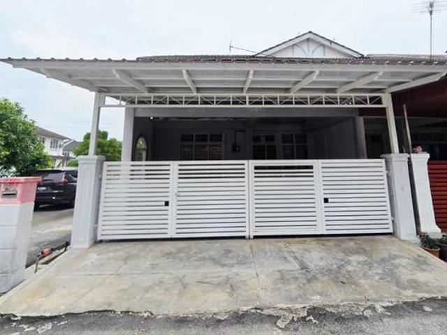 Terraced House for sale in Wellesley, Penang